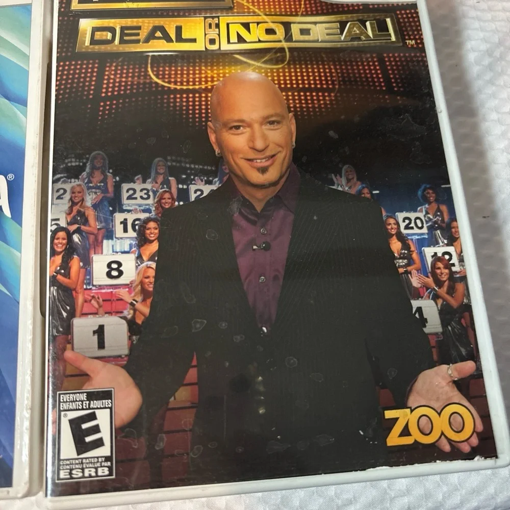 Nintendo RVL001 Wii Red Console Zumba, The Hunt, Deal Or No Deal White Nunchucks